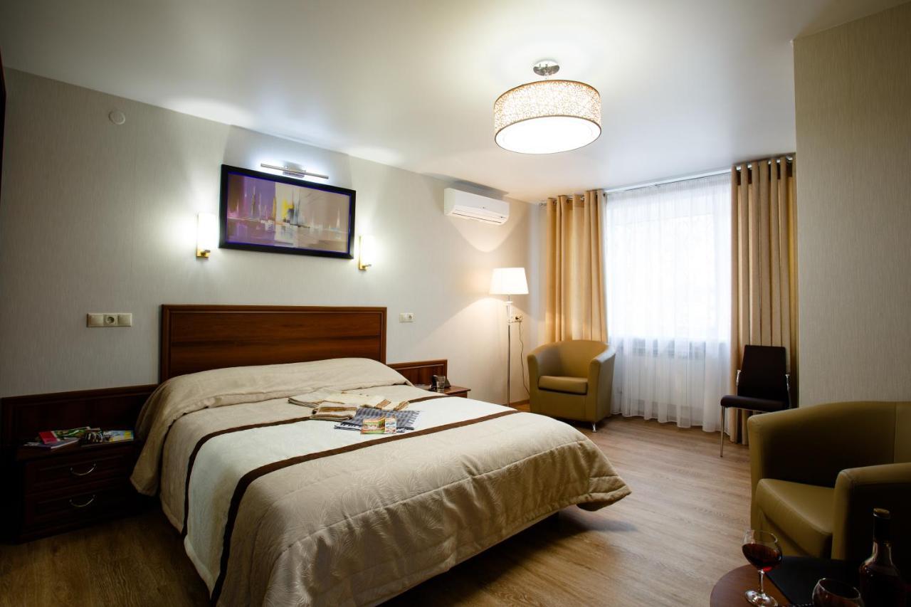 Apart-Hotel Vegus Uralsk Exterior photo